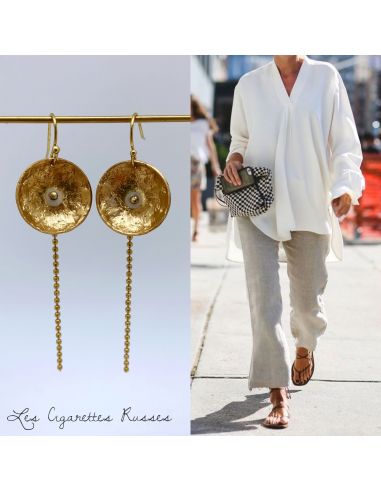 Boucles D Oreille Pastille Martelee Bombee Laiton Et Oeil De Chat Blanc Les Cigarettes Russes