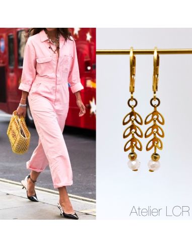 Boucles épis laiton évidé, perle rose pâle
