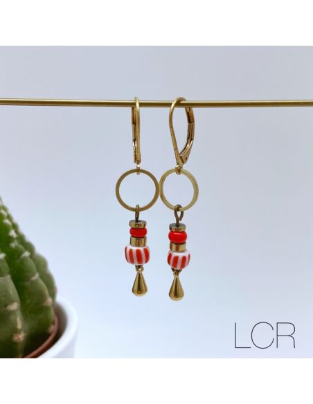 Boucles d'oreille laiton perles africaines rouges