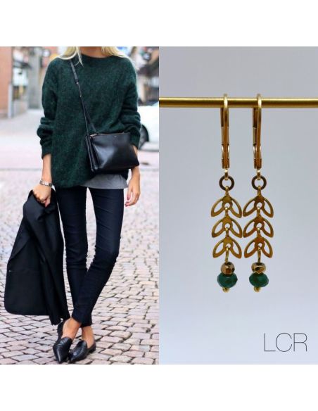 Boucles d'oreille en laiton épis laiton évidés, perle vert sapin