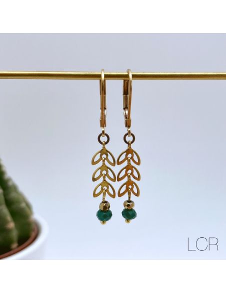 Boucles d'oreille en laiton épis laiton évidés, perle vert sapin